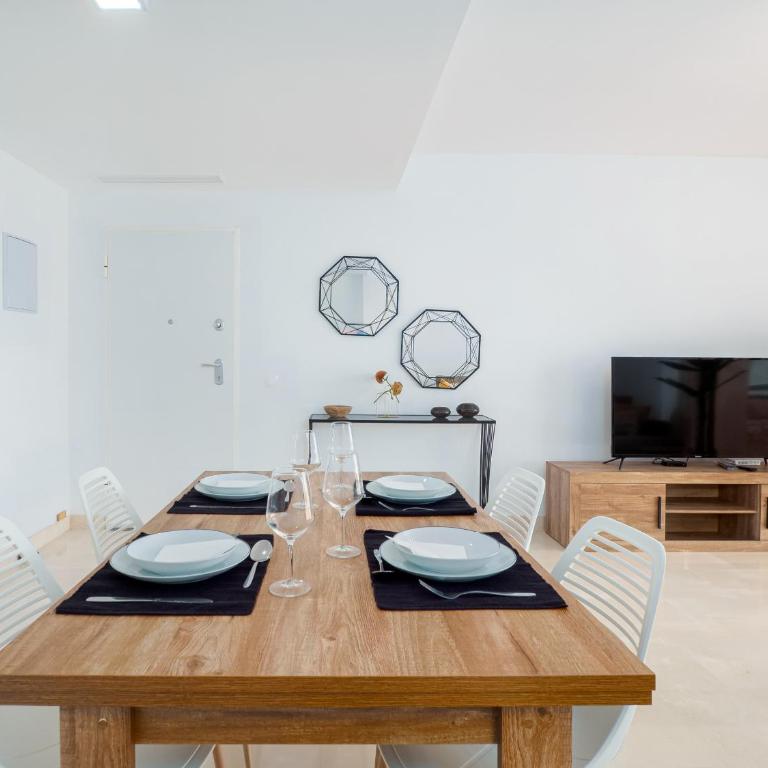 2306 - Brand new apt, walking distance to beach! - Apartamento de 2 dormitorios - 9