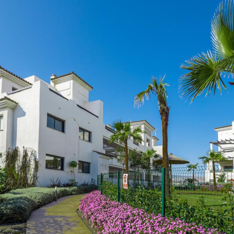 2306 - Brand new apt, walking distance to beach! - Apartamento de 2 dormitorios - 27