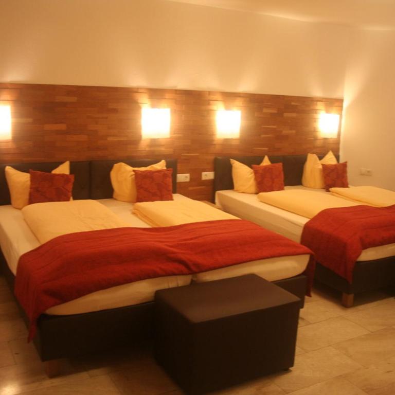 Hotel Engl - Quadruple Room Annex - 6