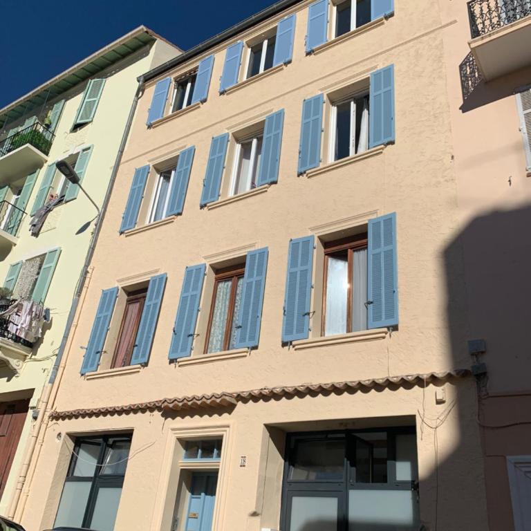 Duplex : Plage 300m, Clim, Netflix - Appartement Deluxe - 37