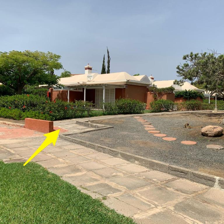 Flamboyant Tree Garden Holiday Home - Casa de 2 dormitorios - 63