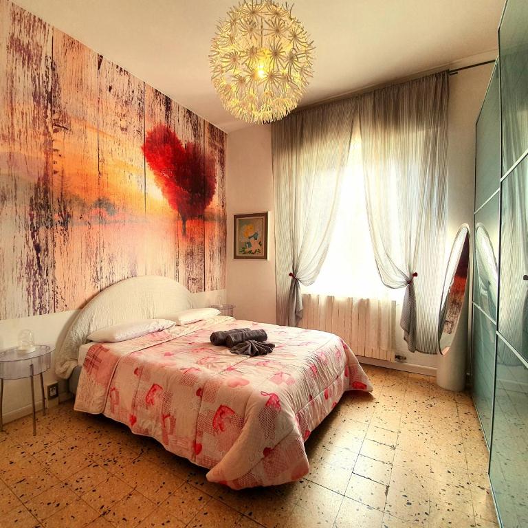 Accogliente Casa Indipendente con Wi-Fi Gratis, Vicino al Centro e alle Attrazioni, 3 Camere - Appartamento con 3 Camere da Letto - 4