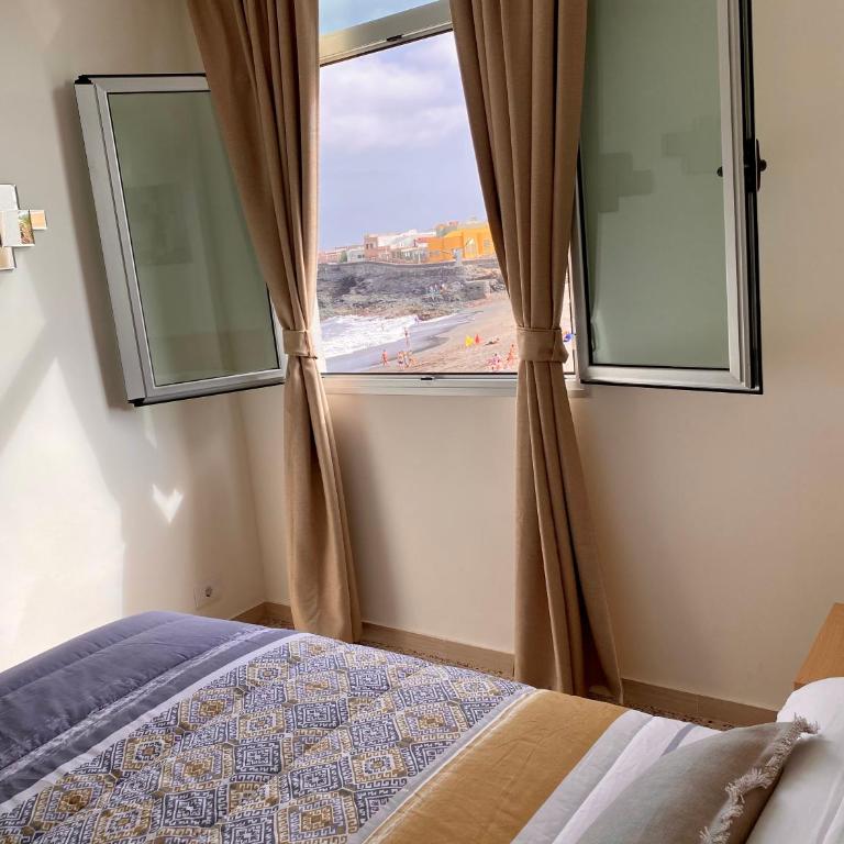 Hermoso Edificio Frente al Mar, a pie de Playa y hermosas vistas - Apartamento de 2 dormitorios - 26