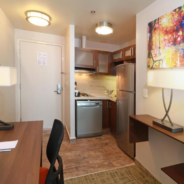 Staybridge Suites Queretaro by IHG - One-Bedroom King Suite - 8