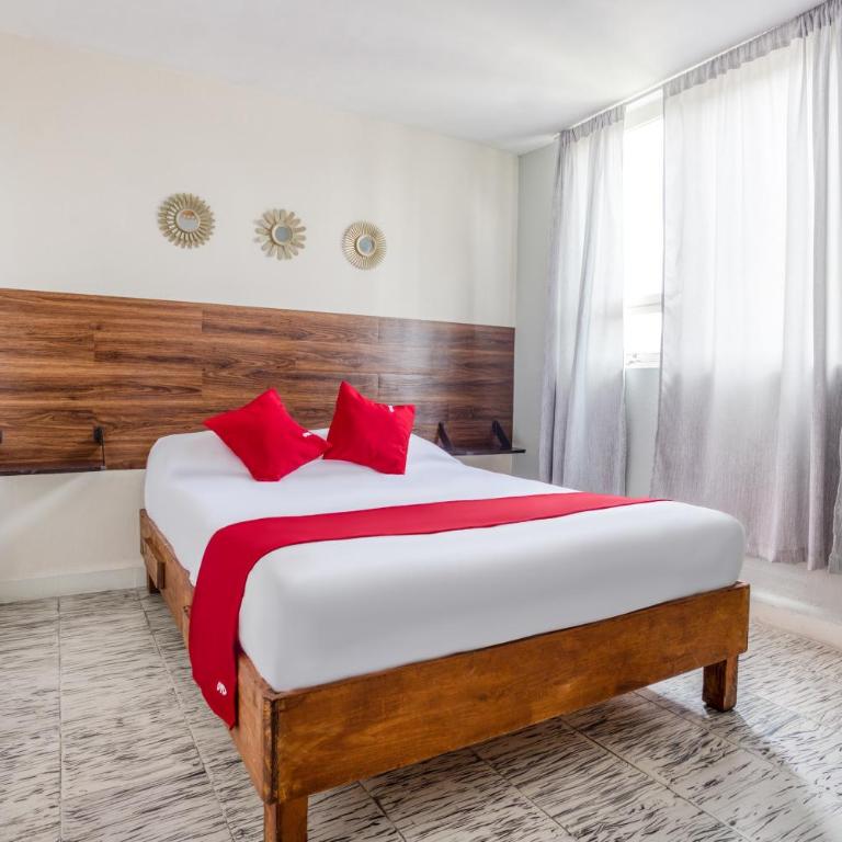 Hotel Suites Puebla - Habitación Cuádruple Estándar - 20