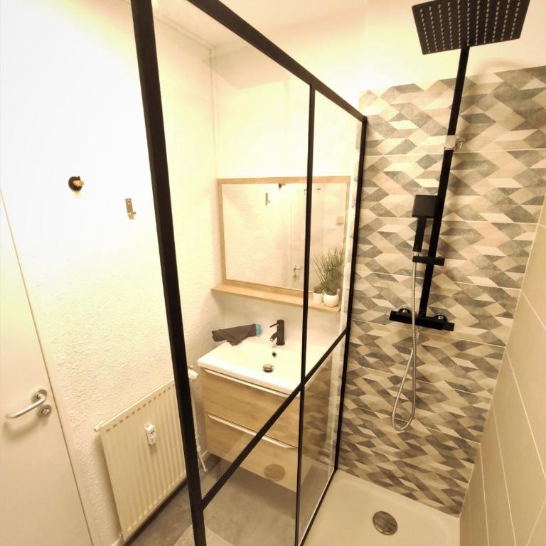 L'ÉGLANTINE - Proche Centre - Free Parking - Airbus - Appartamento con 1 Camera da Letto - 26