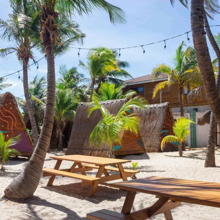 Nílu Isla Mujeres by Selina - Private Teepee, Shared Bathroom - 2