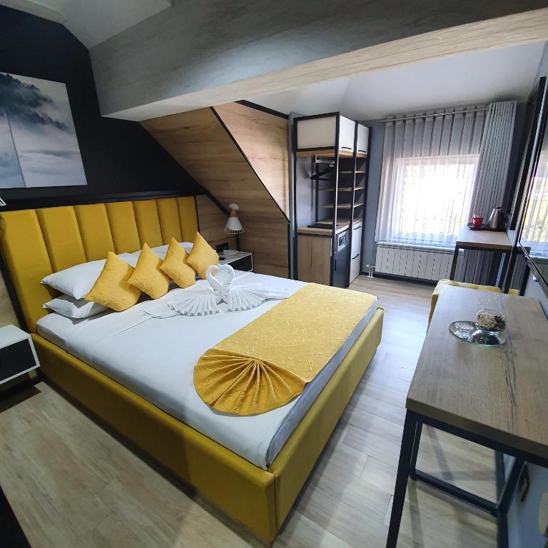 Dream House Hotel & Spa - Deluks Dvokrevetna Soba sa Bračnim Krevetom - 5