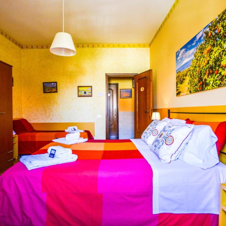 B&B Alfio Tomaselli - Doppel- oder Zweibettzimmer mit Terrasse und eigenem, externen Bad. - 3