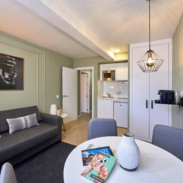 L&H La Latina Selection - One-Bedroom Suite - 2