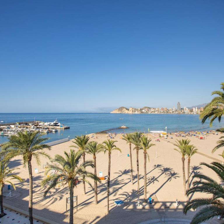Hotel Colón - Double or Twin Room with Sea View - 3