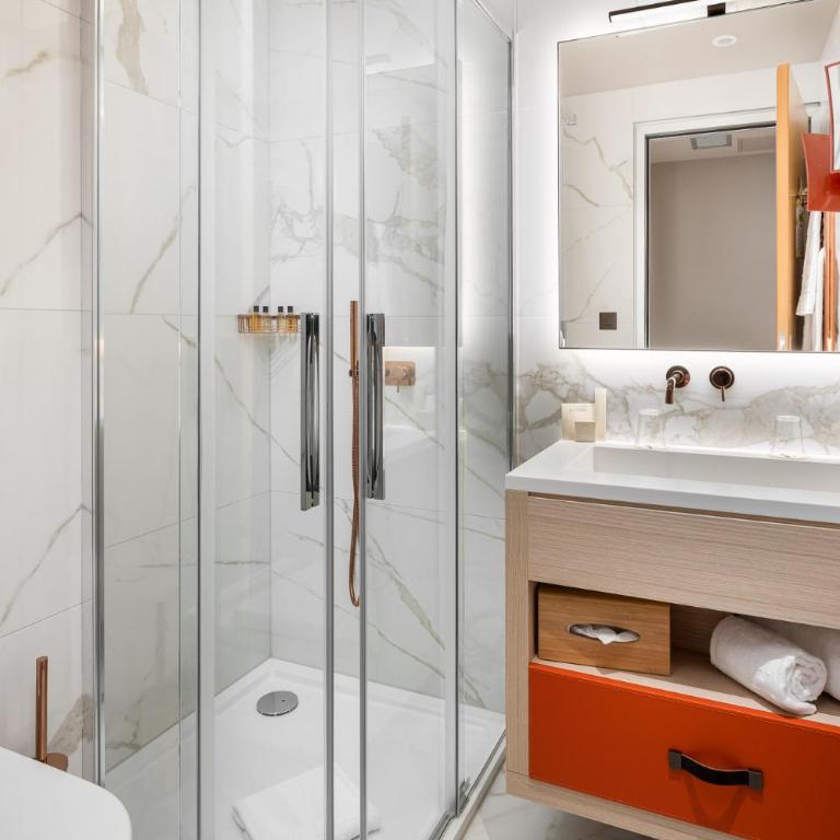 Hotel Vatel 4* Superior - Standard Familienzimmer - 1