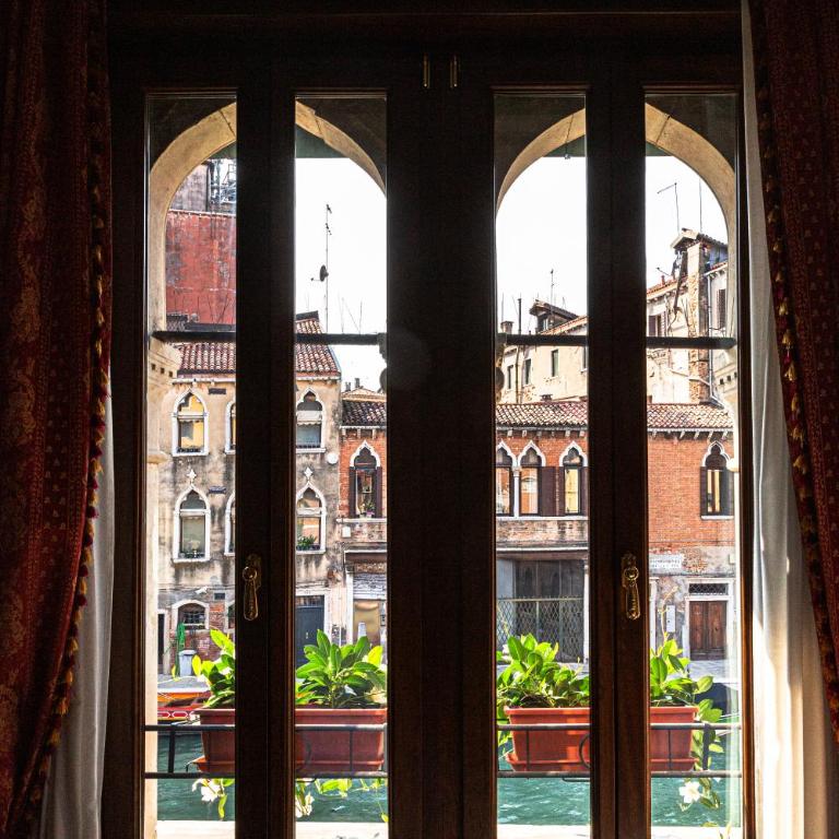 Palazzina Veneziana - Camera Superior Matrimoniale/Doppia con Letti Singoli con Vista Canale - 5