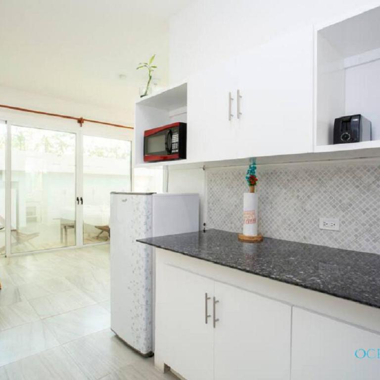 Ocean Zen Suites on 5th Avenue - Adults Only - OZ Deluxe Suite Ground Floor - 6
