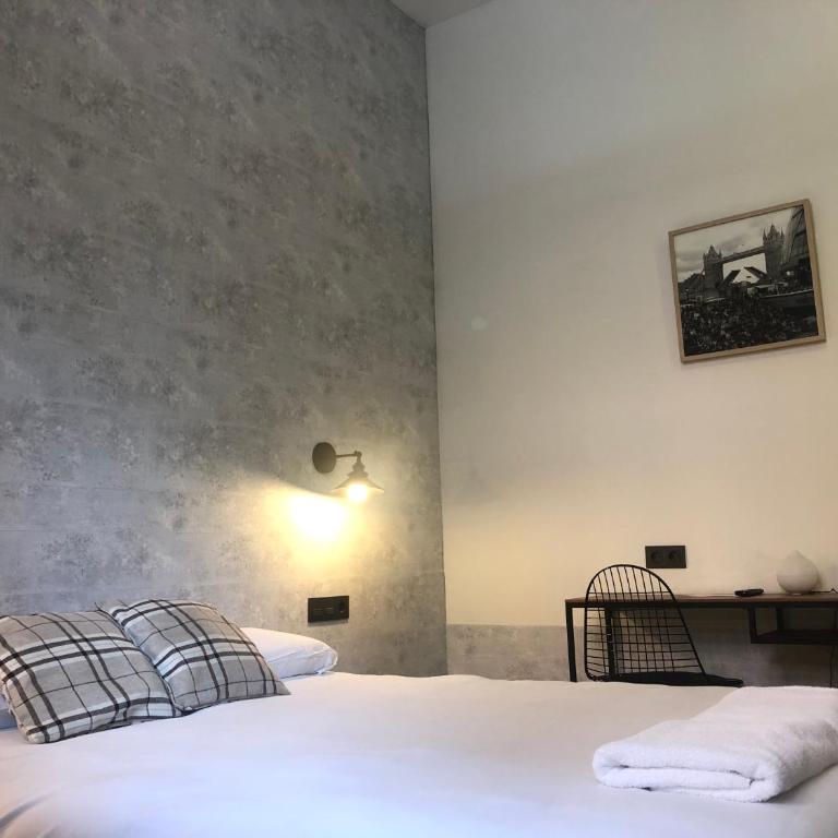 Pensión H30 Bilbao - Double Room - 1