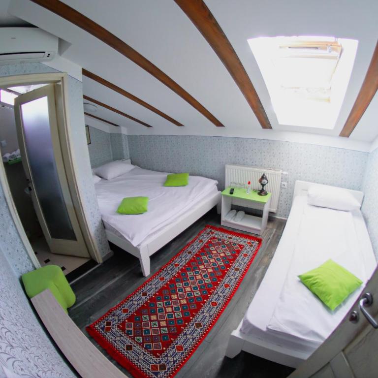 Hotel Lula - Trokrevetna Soba - 1