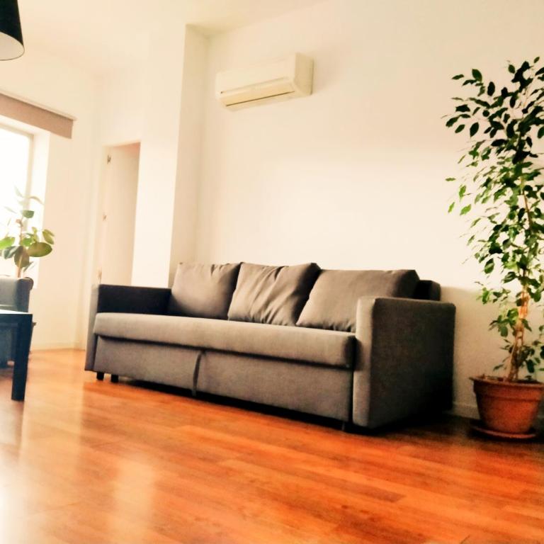 TOLETUM low cost LOFTS dúplex diáfanos o 2dormitorios PARKING Municipal Gratis al aire libre a 100m - Apartamento de 2 dormitorios - 2