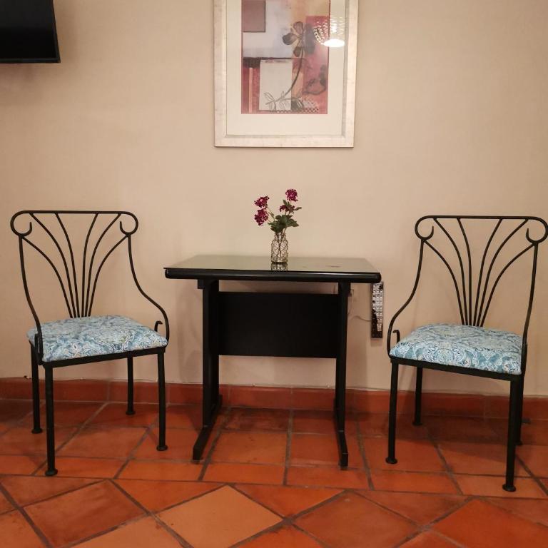 Casa Las Alamedas Guanajuato - King Room - 4