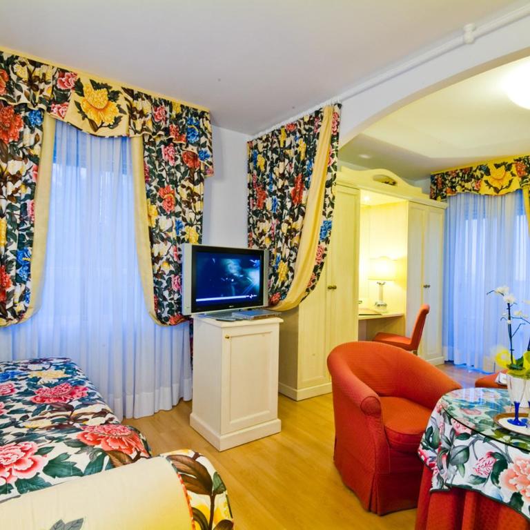 Hotel Panoramic - Junior Suite con Balcone - 3
