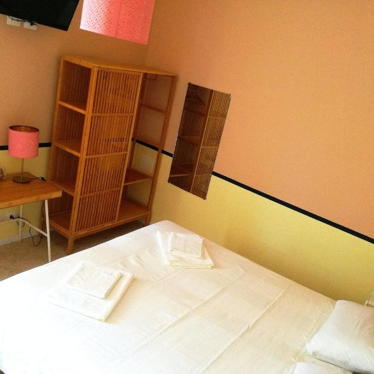 MOKARTA B&B - Double or Twin Room with Private Bathroom - 6