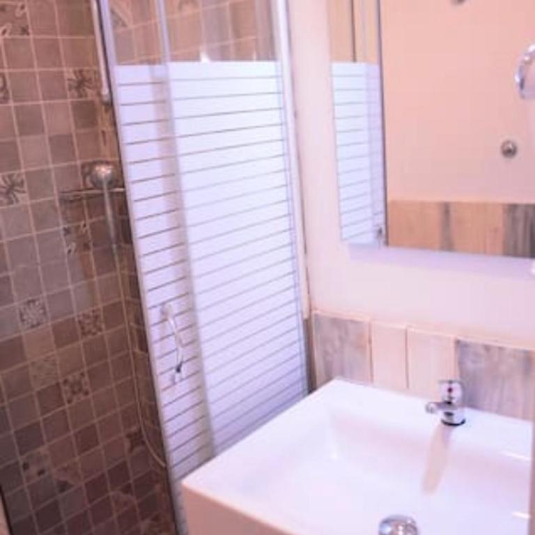 Gianicolo Country Room - Camera Matrimoniale con Bagno Privato - 3