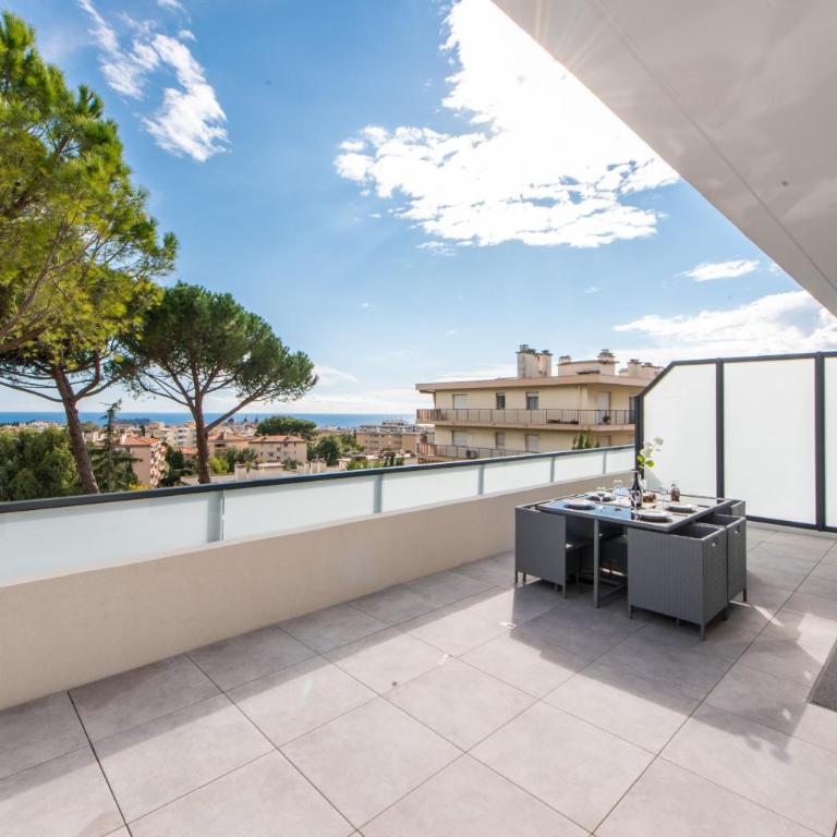Elegance - Penthouse - 3