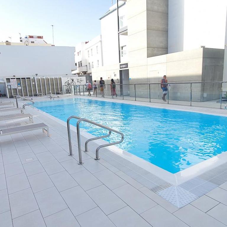 COZY & confortable Junior Suite by Bristo Sunset # GOOD WIFI, terrace and POOL - Apartamento con balcón - 16