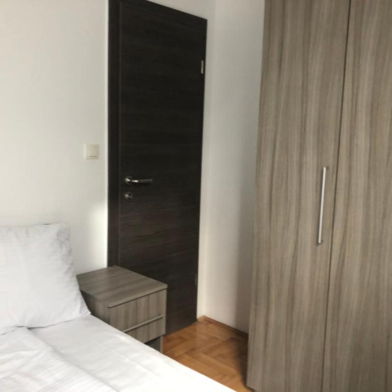 Apartman Dream,Kraljevi Čardaci, sa besplatnim parkingom u garazi - One-Bedroom Apartment - 25