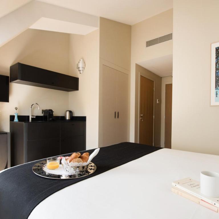 Hôtel Helzear Etoile by Esteem - Deluxe Room - 6