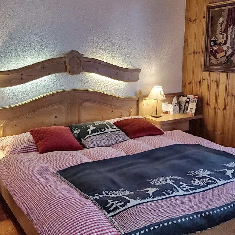 Hotel La Cambuse - Dreibettzimmer mit Balkon - 1
