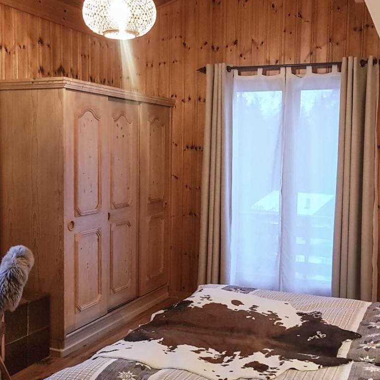 Hotel La Cambuse - Familienzimmer mit Balkon (2 Erwachsene + 2 Kinder) - 4