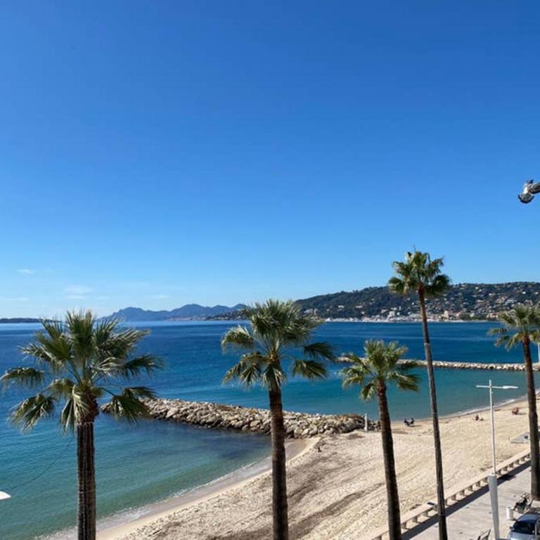 Beau studio front de mer Juan les pins vue mer exceptionnelle - Appartement - Vue sur Mer - 14