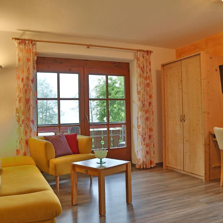 Alpenstern Finy, Bio-Gästehaus - Apartment mit Balkon - 4