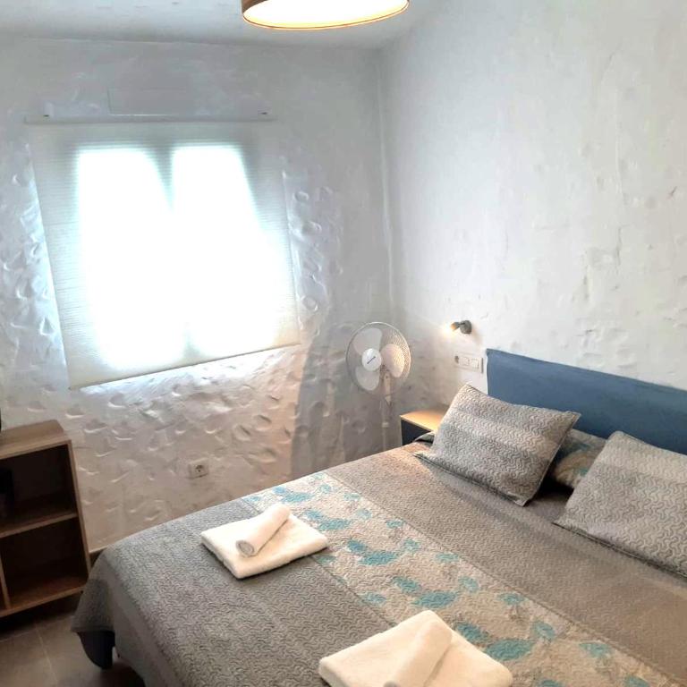10 min walk to the best beach, free parking - Casa - 5