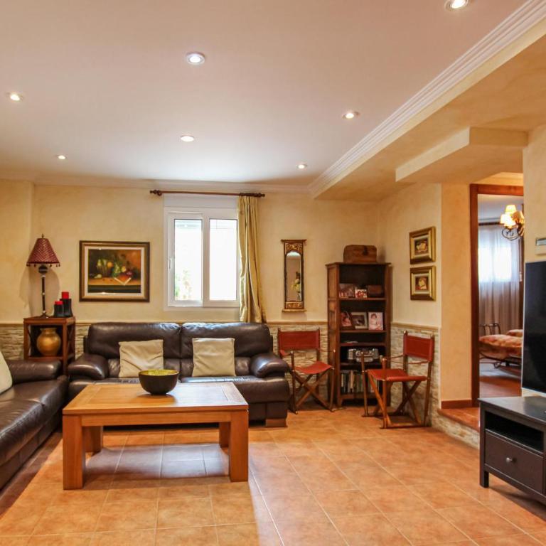 Beautiful Home In Orihuela - Casa de 4 dormitorios - 6