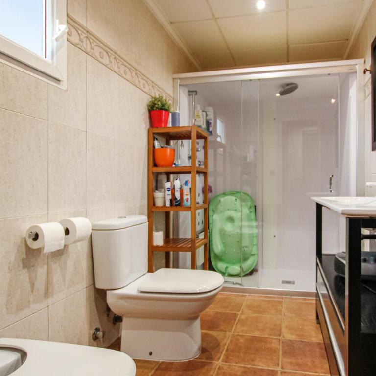 Beautiful Home In Orihuela - Casa de 4 dormitorios - 31