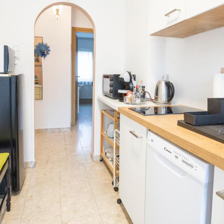 Casa Adriana - Appartamento con 2 Camere da Letto - 3