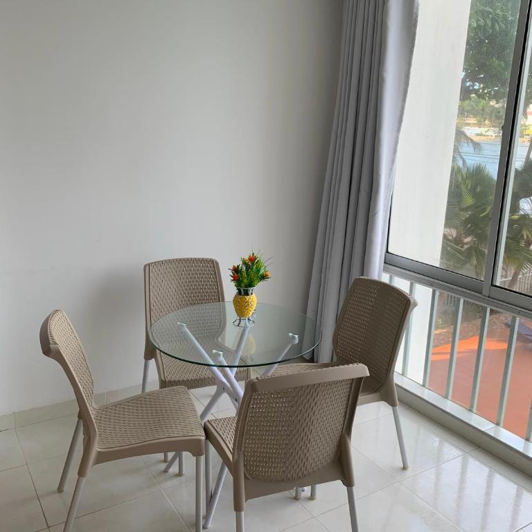 Apartamento cerca de playas y zonas turísticas - Estudio con vistas al lago - 13