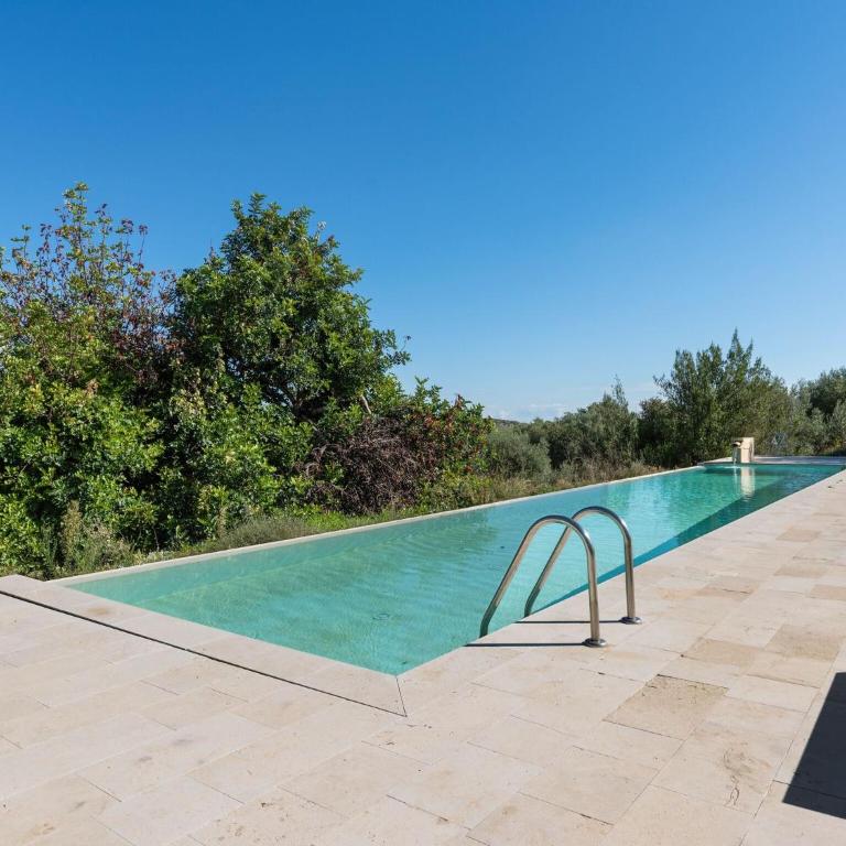 Farmhouse in Noto with Pool and Garden - Casa Vacanze con 7 Camere da Letto - 10