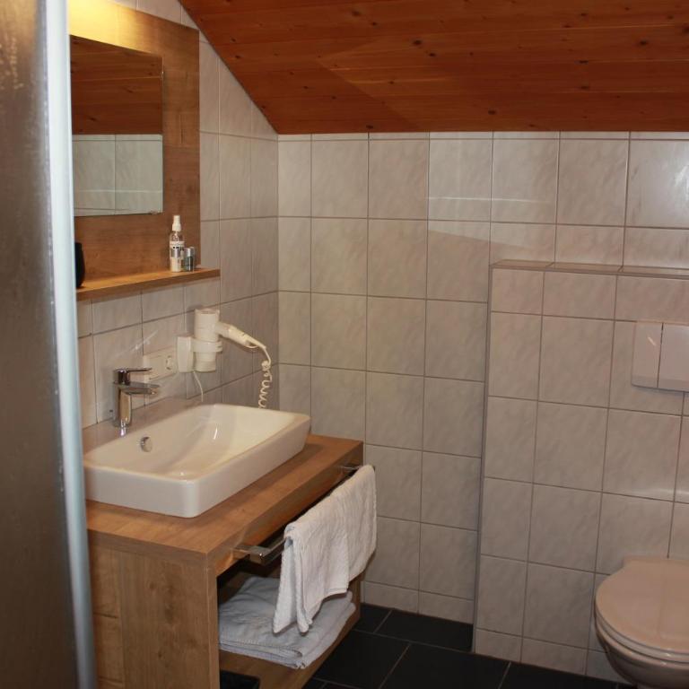 Haus Andrea - Habitación Triple con balcón - 6