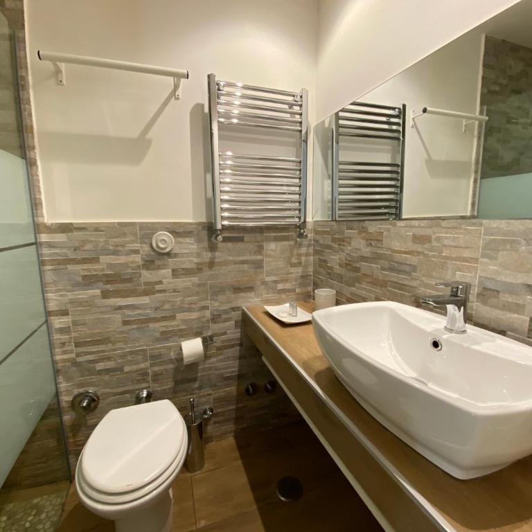 Art Atelier Accomodation Guest House - Camera Deluxe Matrimoniale/Doppia con Letti Singoli - 11