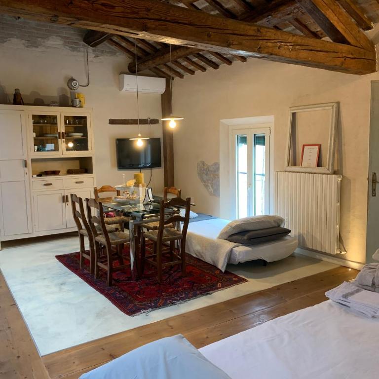 InCastrum - la soffitta in centro - One-Bedroom Apartment - 26