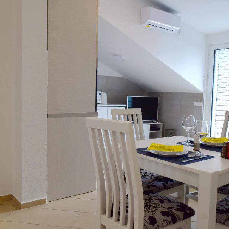 Apartmani BOBO - One-Bedroom Apartment - 3