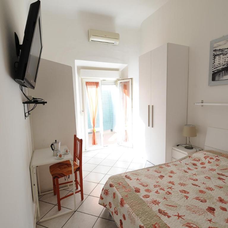 B&B Porta San Frediano - Camera Matrimoniale con Bagno Privato - 1