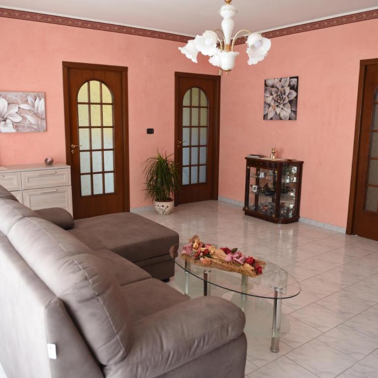 Appartamento Sicilia Etna e Mare - Appartamento con 3 Camere da Letto - 70