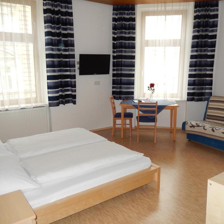 Hotel "Wilder Mann" - Doppelzimmer mit eigenem Bad - 14
