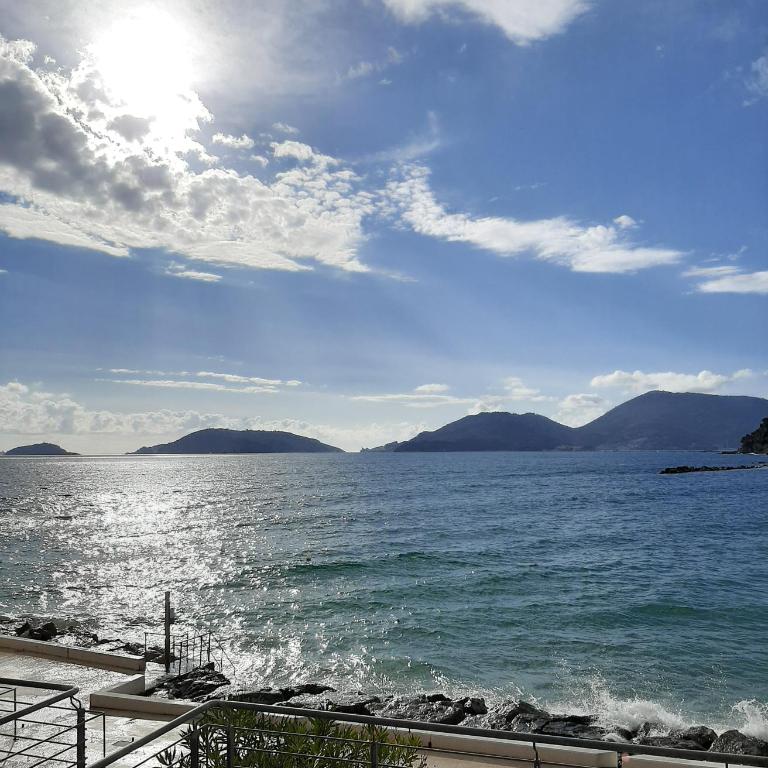 Sea & Culture - Monolocale con Vista Mare - 3