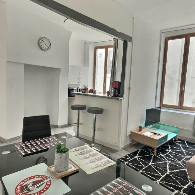 Des appartements au calme dans un immeuble historique - Appartement 1 Chambre - 3