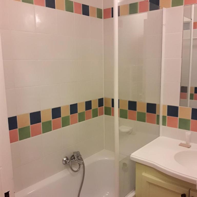 Studio sur le Domaine du Golf de Pont Royal - Appartement 1 Chambre - 17
