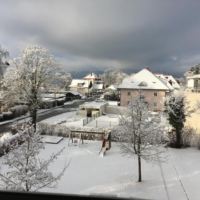 SUNNY AND LAKE Wörthersee 140m - Apartment mit Seeblick - 22